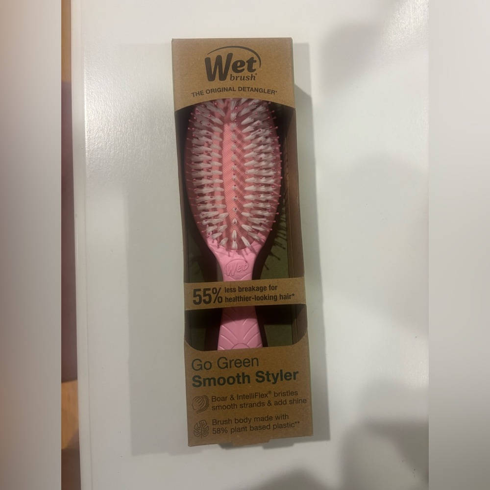 NWT Wet Brush - Pink Detangler Brush